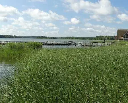 Wohnen Am See Apartamento *
